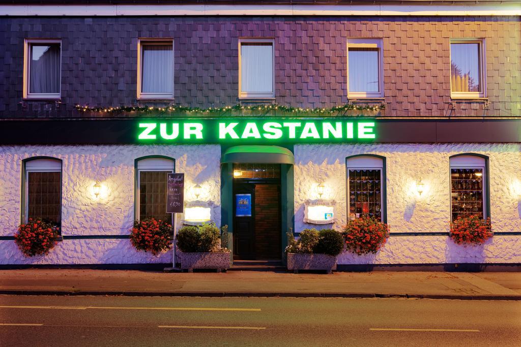 Zur Kastanie Hotel Mülheim an der Ruhr Kültér fotó
