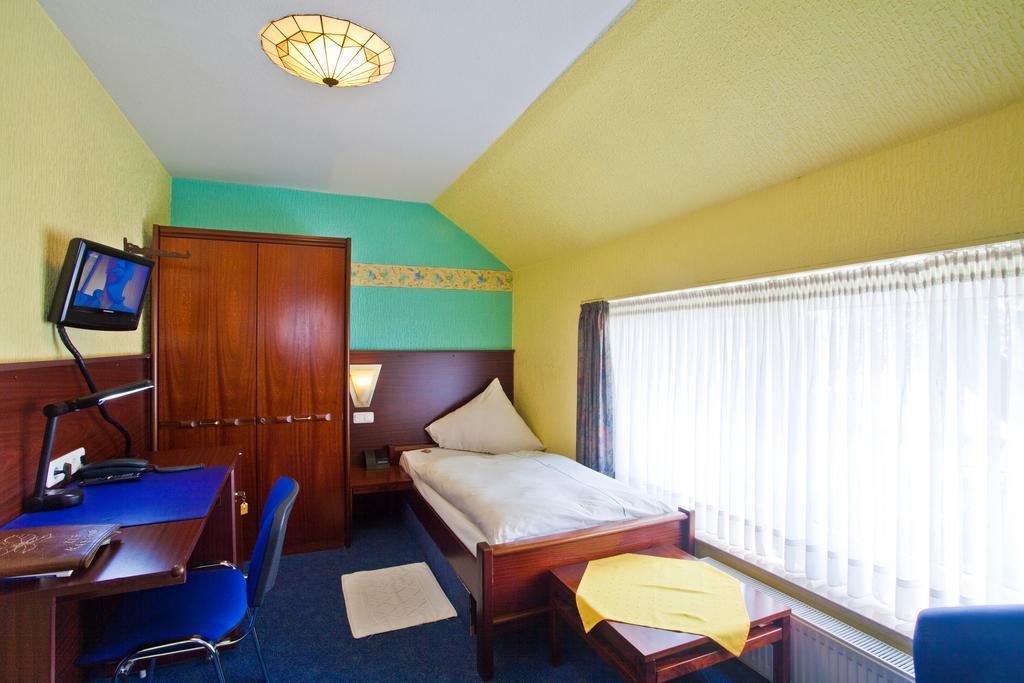 Zur Kastanie Hotel Mülheim an der Ruhr Szoba fotó